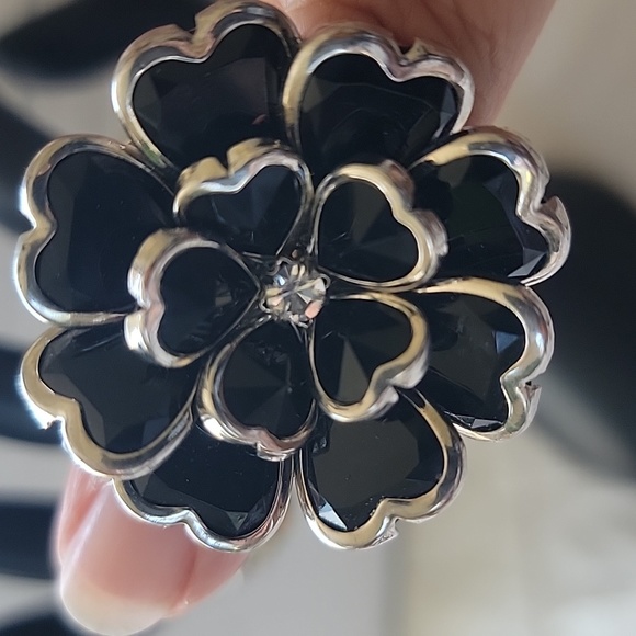 Flower Stretchy & Chunky Rings - Picture 2 of 3